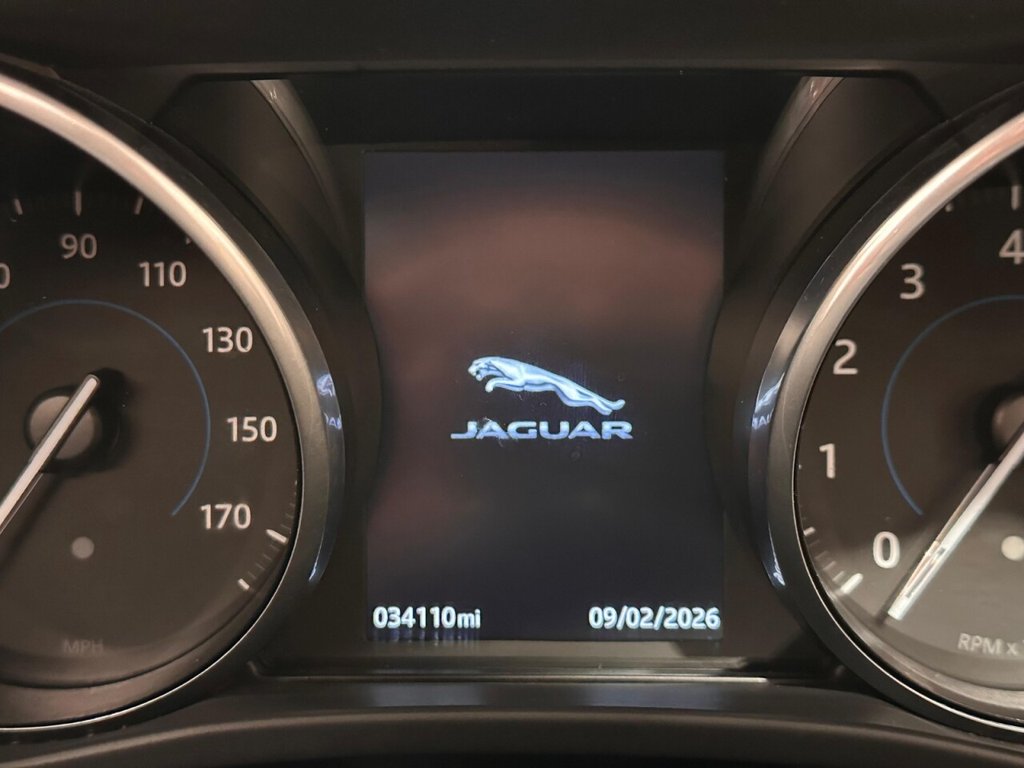 Used Jaguar F-Pace 2016 for sale - 77507431: Photo 8