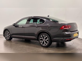 Used Volkswagen Passat 2020 for sale - 77520817: Photo