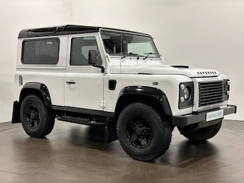 Land Rover - Defender