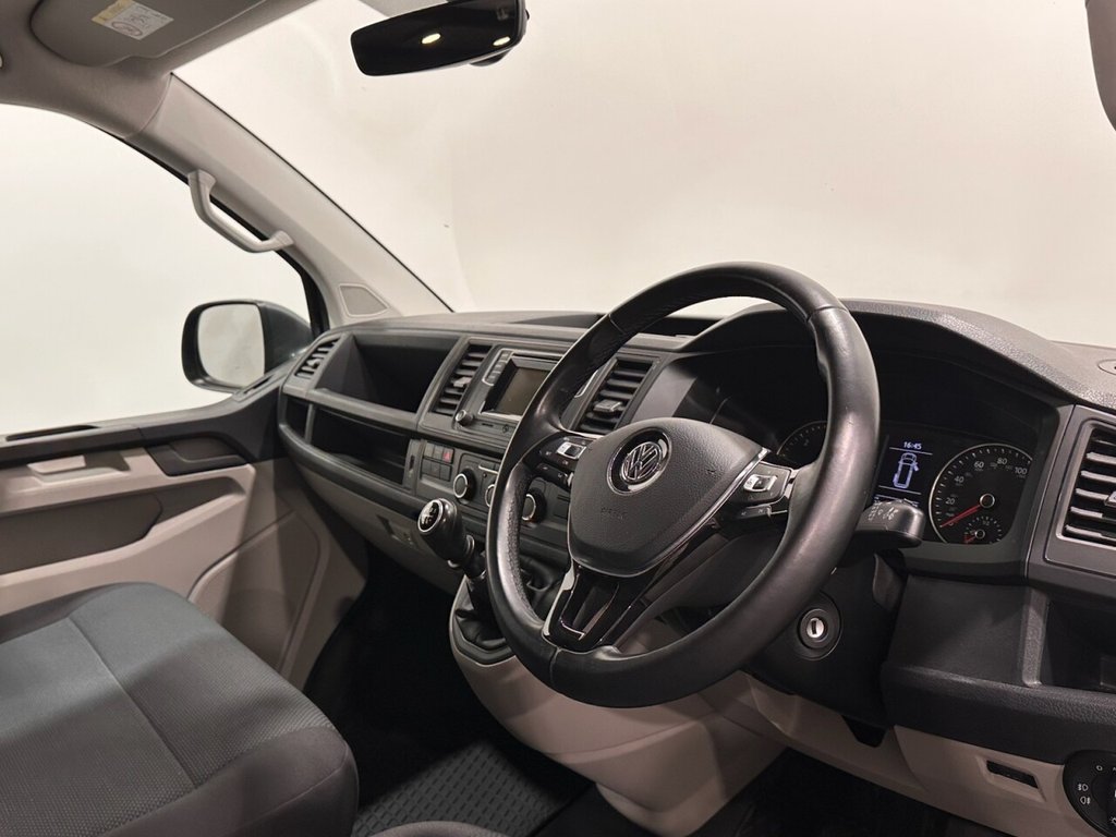 Used Volkswagen Transporter 2018 for sale - 77719732: Photo 10