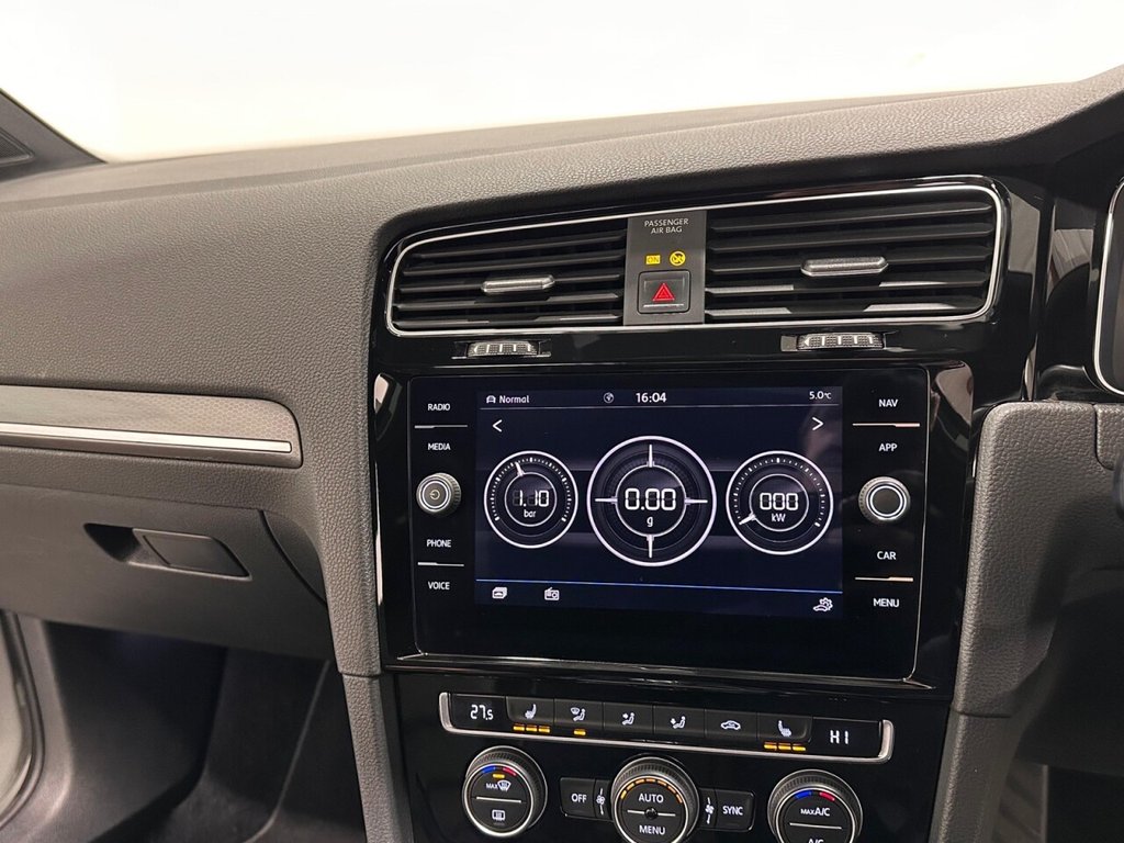 Used Volkswagen Golf 2018 for sale - 77464236: Photo 21