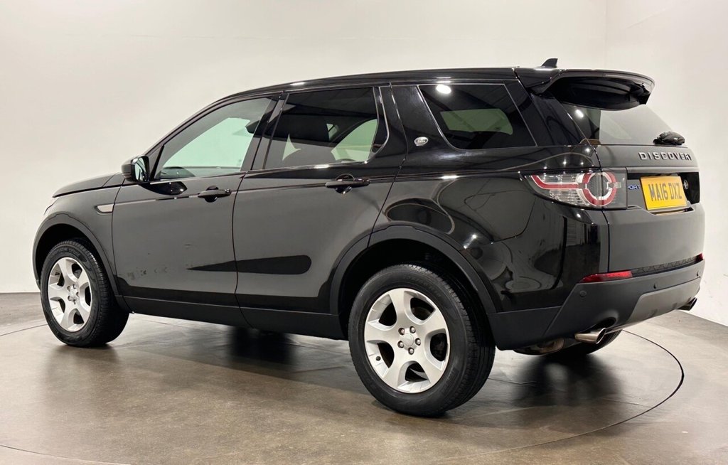 Used Land Rover Discovery Sport 2016 for sale - 77437350: Photo 4