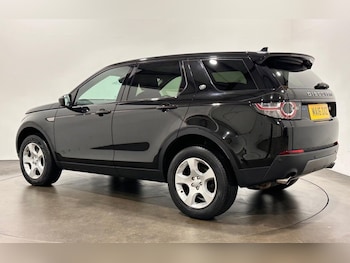 Used Land Rover Discovery Sport 2016 for sale - 77437350: Photo
