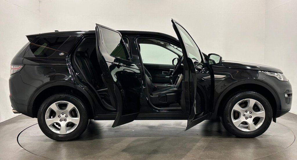 Used Land Rover Discovery Sport 2016 for sale - 77437350: Photo 6
