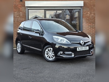 2015 (65) - 1.5 dCi Dynamique Nav 5dr