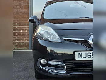 Used Renault Scenic 2015 for sale - 76894933: Photo