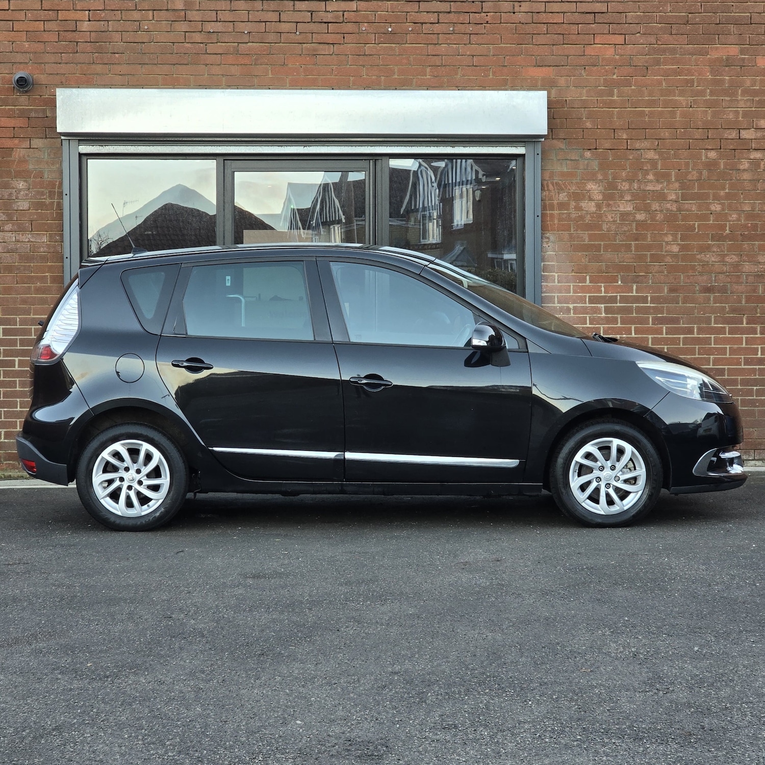 Used Renault Scenic 2015 for sale - 76894933: Photo 9