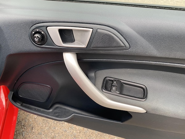 Used Ford Fiesta 2012 for sale - 76083611: Photo 42