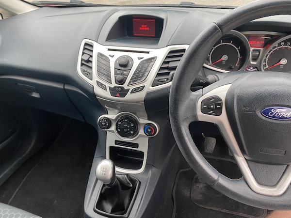 Used Ford Fiesta 2012 for sale - 76083611: Photo 47