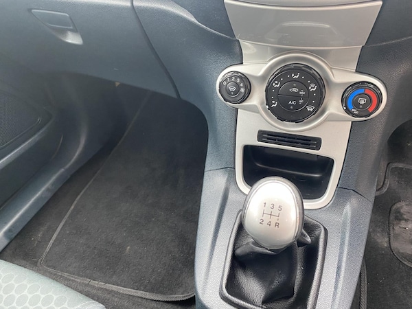Used Ford Fiesta 2012 for sale - 76083611: Photo 48