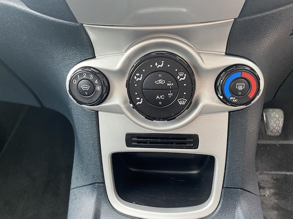 Used Ford Fiesta 2012 for sale - 76083611: Photo 49