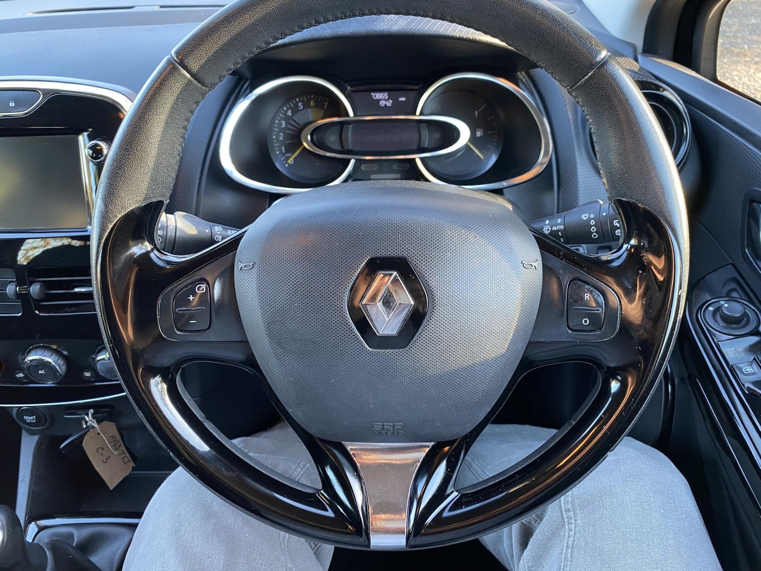 Used Renault Clio 2013 for sale - 77008879: Photo 17