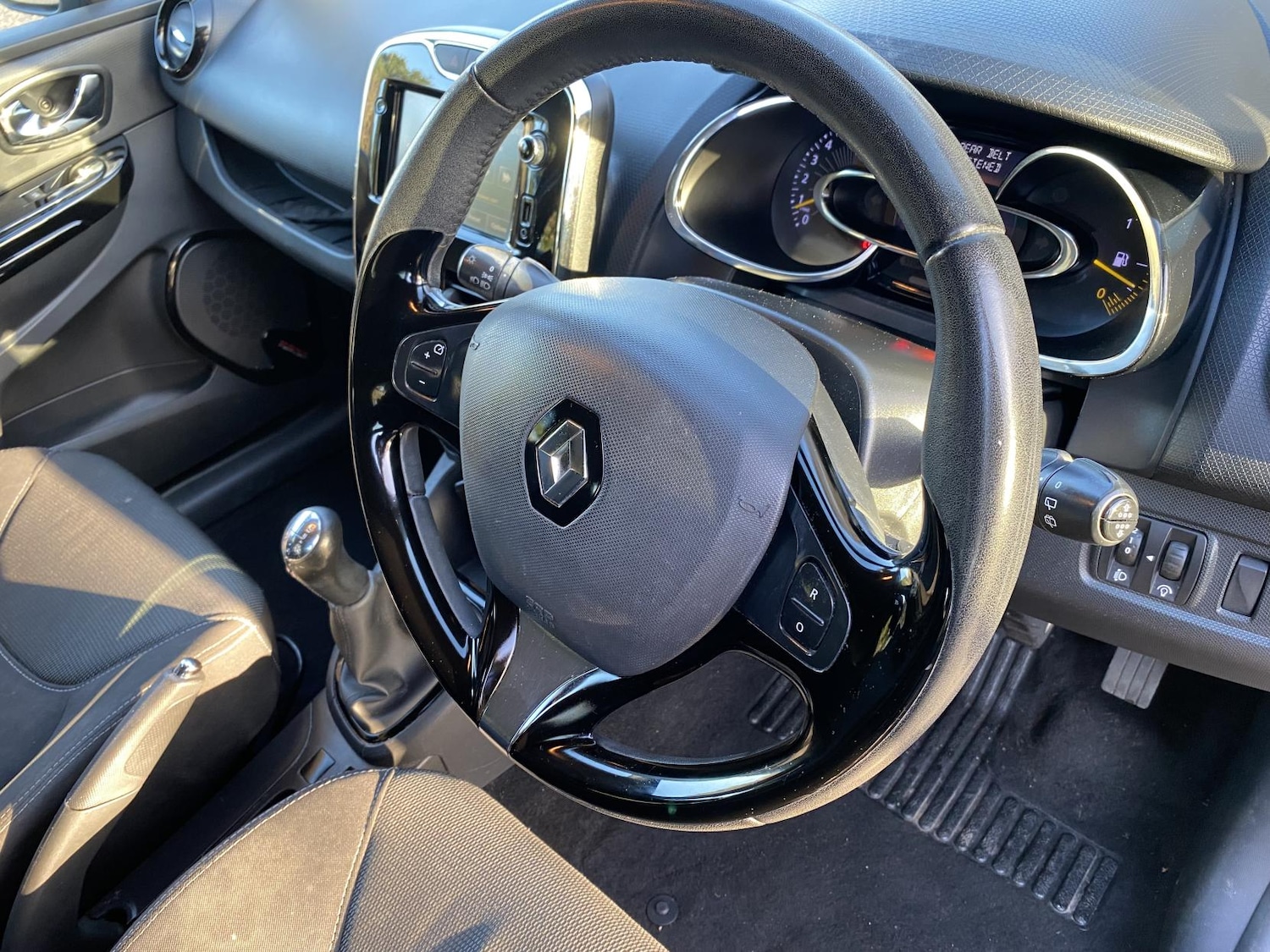 Used Renault Clio 2013 for sale - 77008879: Photo 18