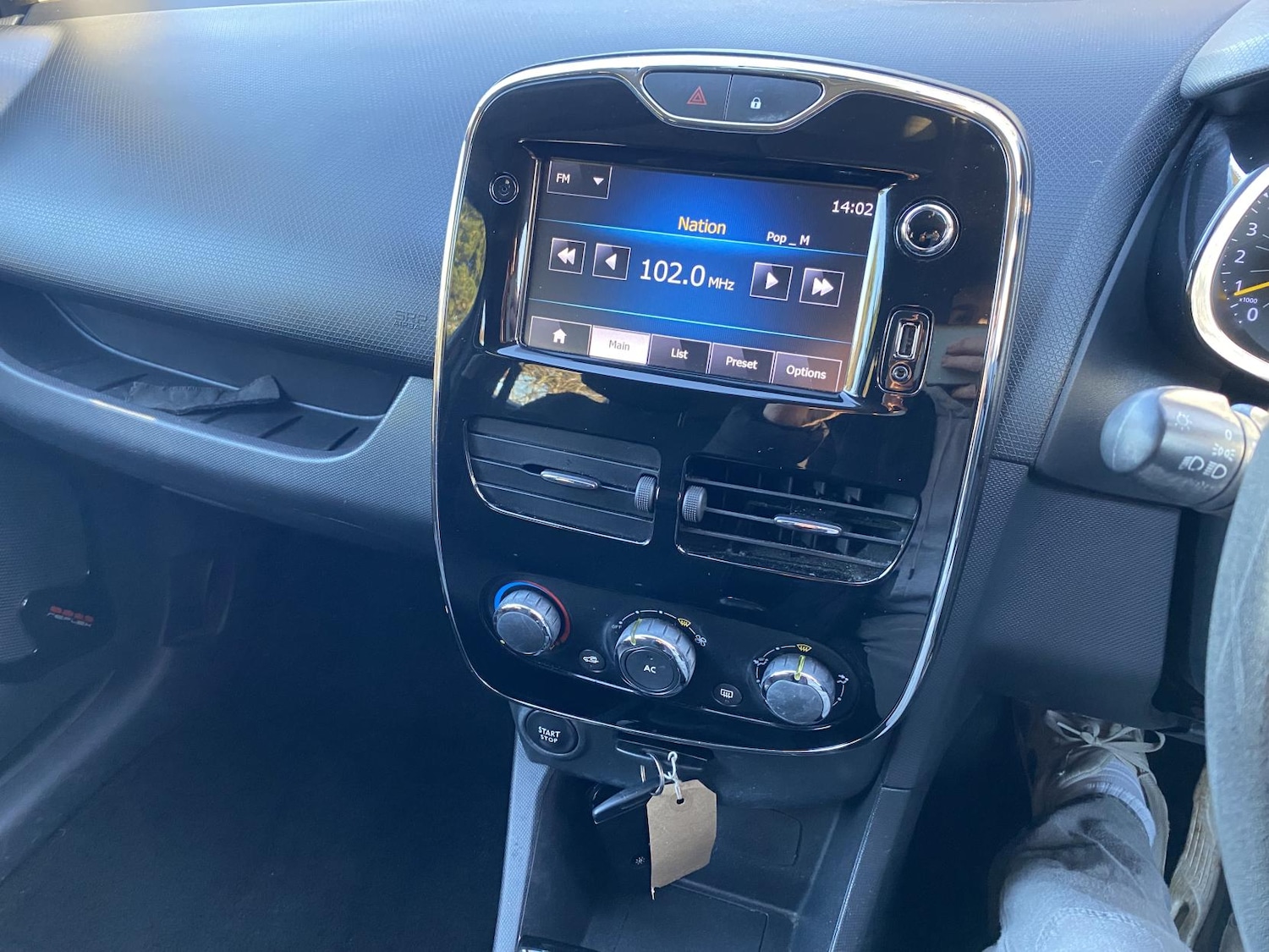 Used Renault Clio 2013 for sale - 77008879: Photo 21