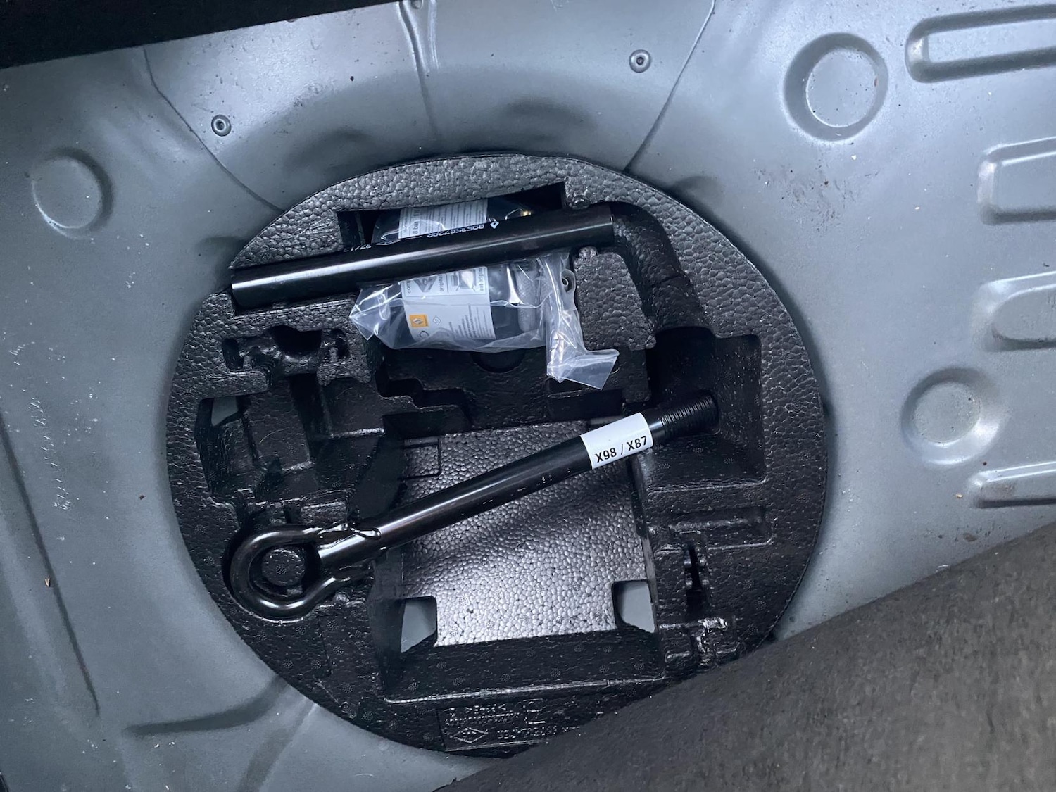 Used Renault Clio 2013 for sale - 77008879: Photo 34