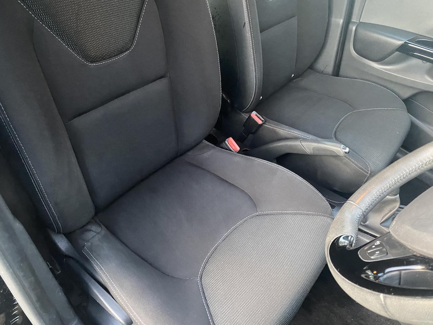 Used Renault Clio 2013 for sale - 77008879: Photo 40