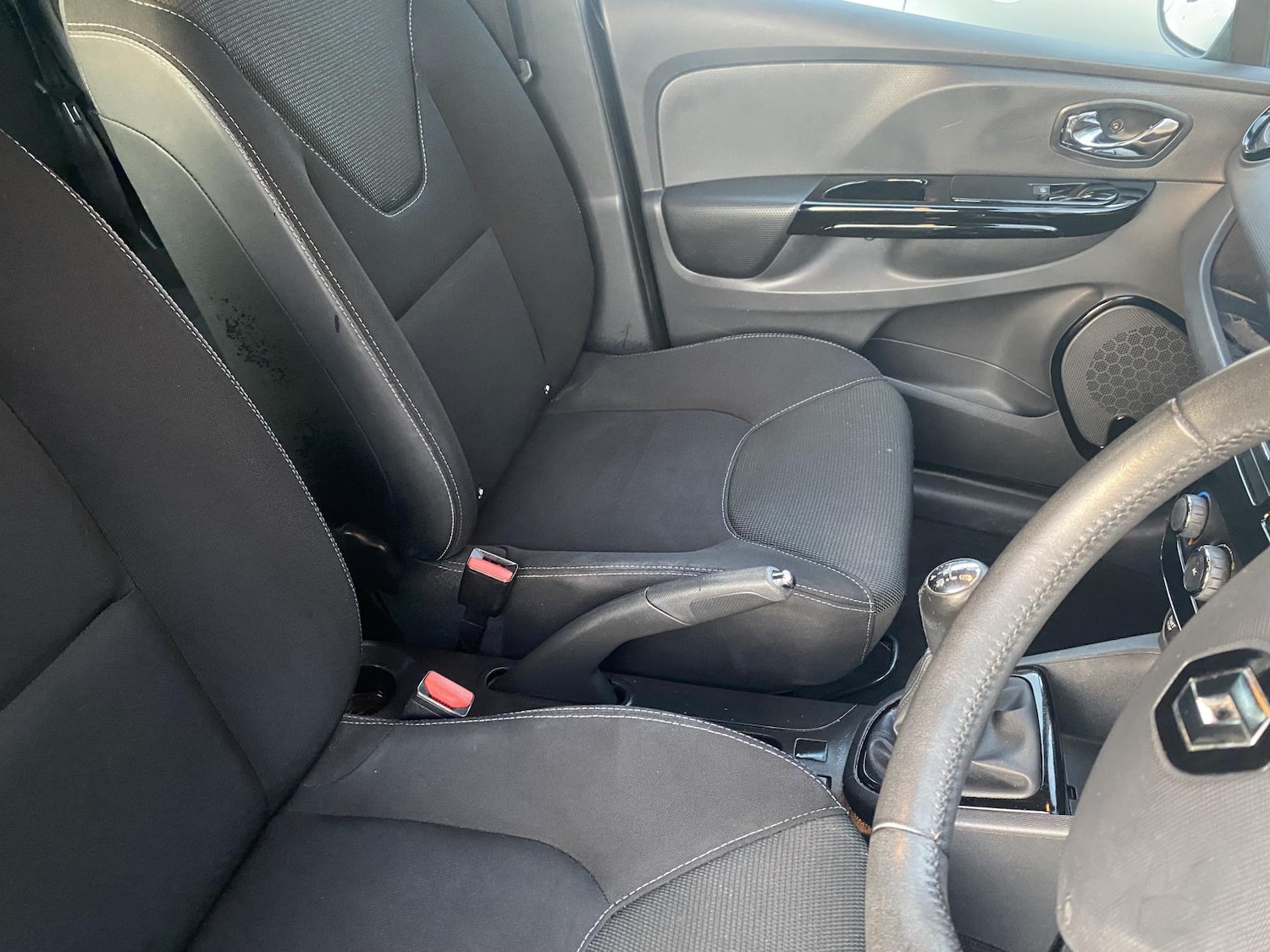 Used Renault Clio 2013 for sale - 77008879: Photo 41