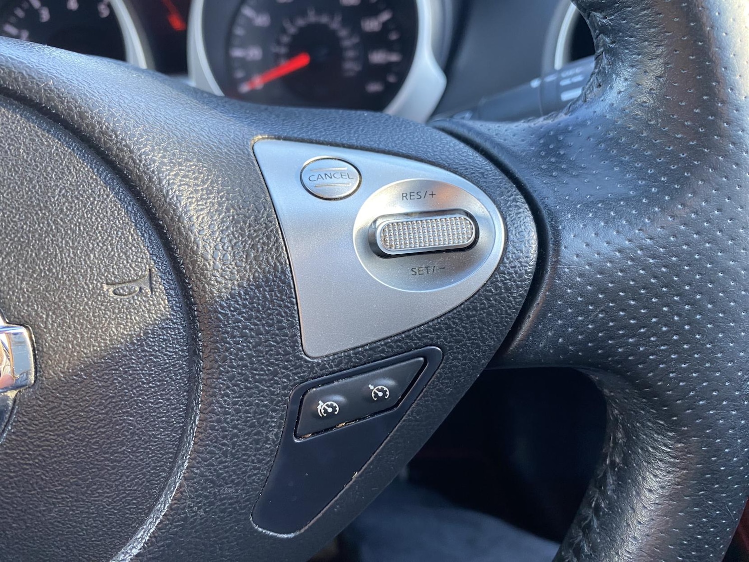 Used Nissan Juke 2012 for sale - 77205050: Photo 40