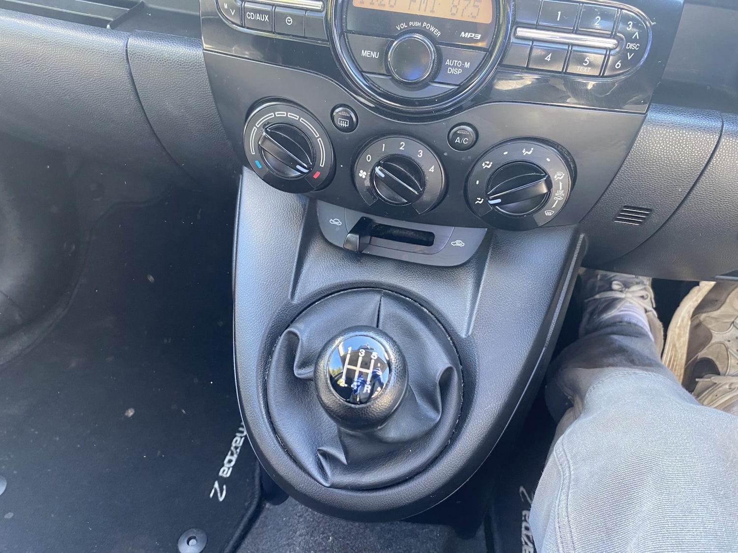 Used Mazda Mazda2 2012 for sale - 78156438: Photo 15