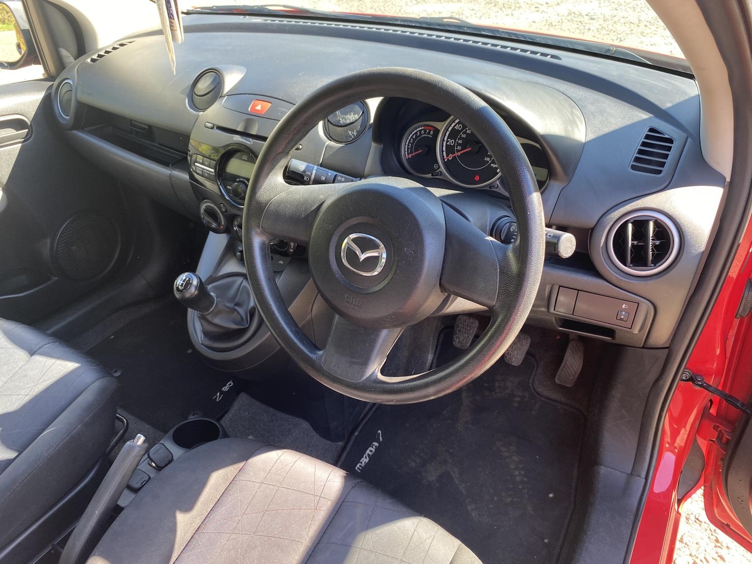 Used Mazda Mazda2 2012 for sale - 78156438: Photo 18