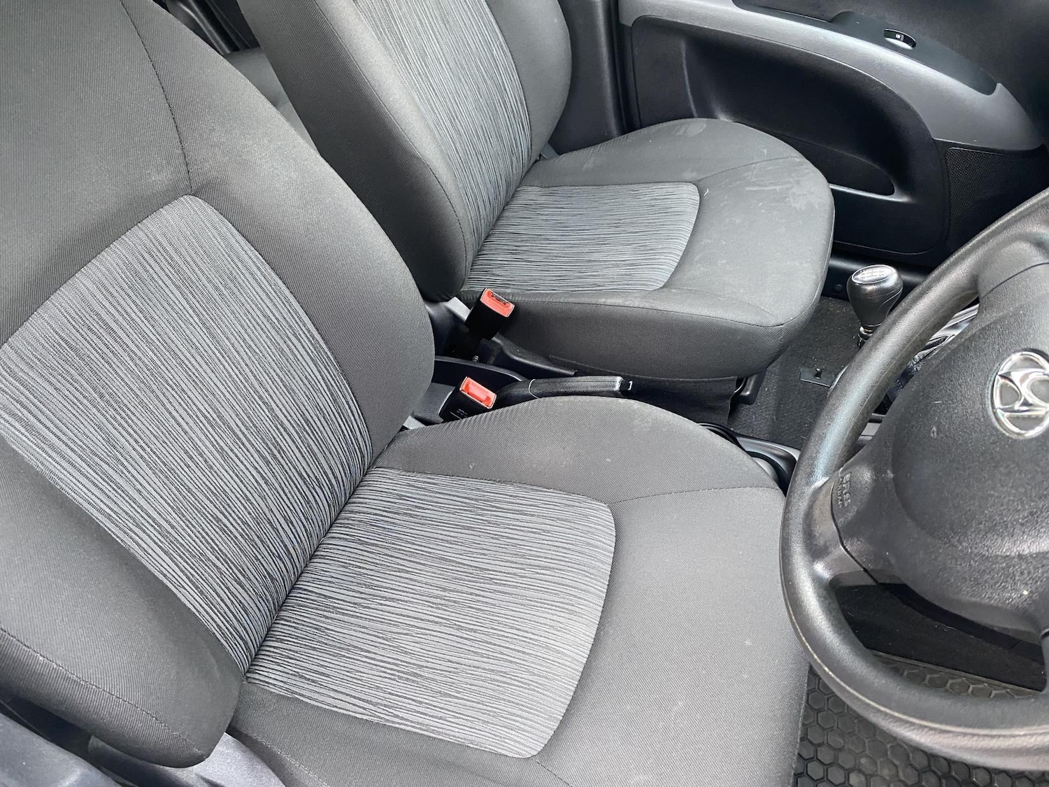 Used Hyundai i10 2013 for sale - 77767158: Photo 14