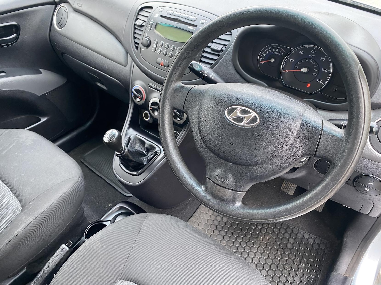 Used Hyundai i10 2013 for sale - 77767158: Photo 15