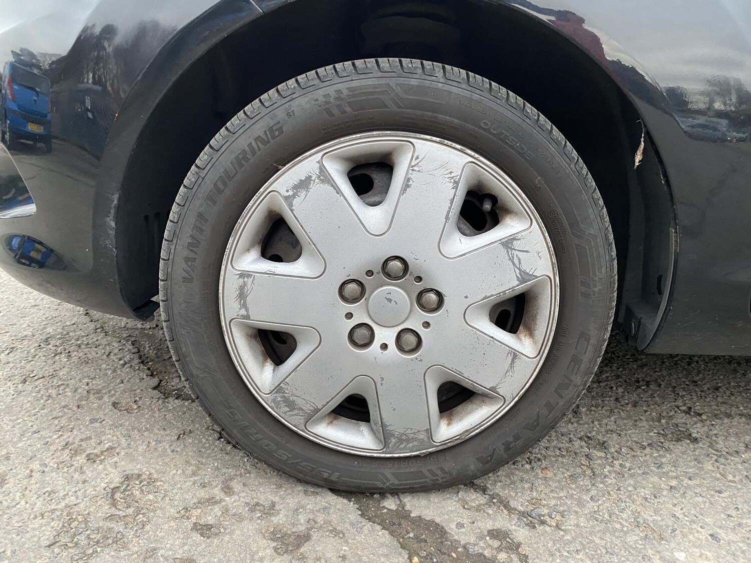 Used Ford Fiesta 2011 for sale - 77548653: Photo 27