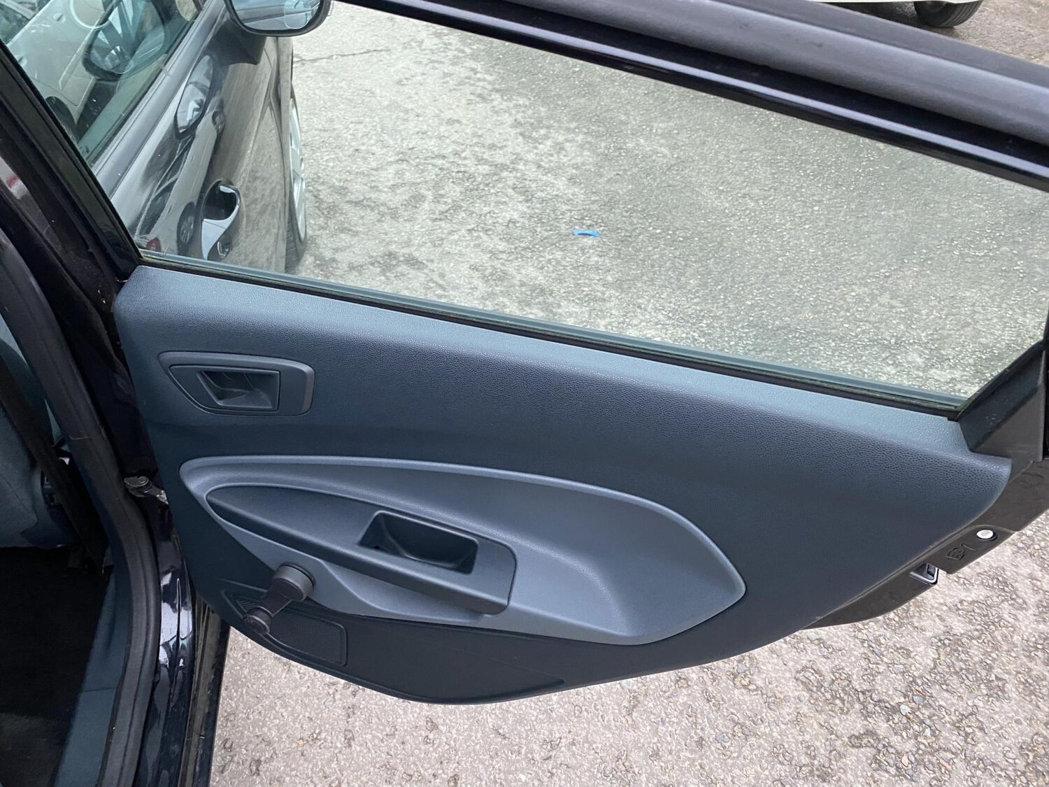 Used Ford Fiesta 2011 for sale - 77548653: Photo 28