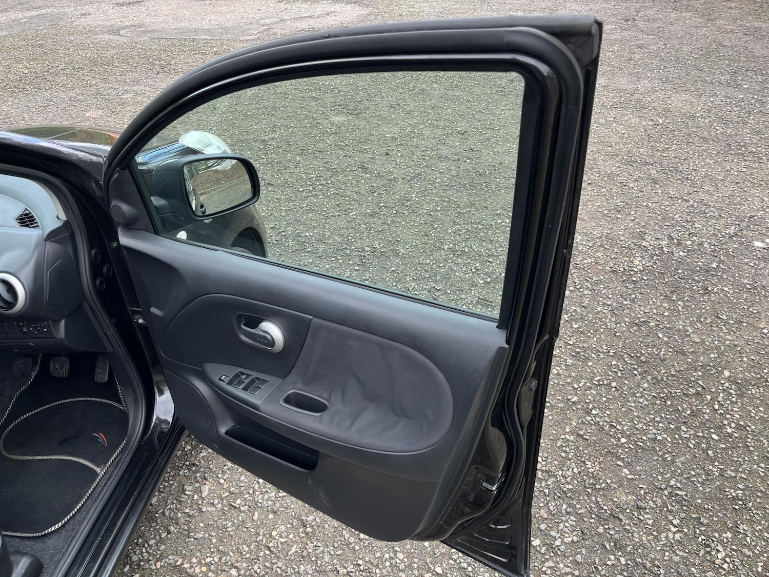 Used Nissan Note 2010 for sale - 77656696: Photo 21