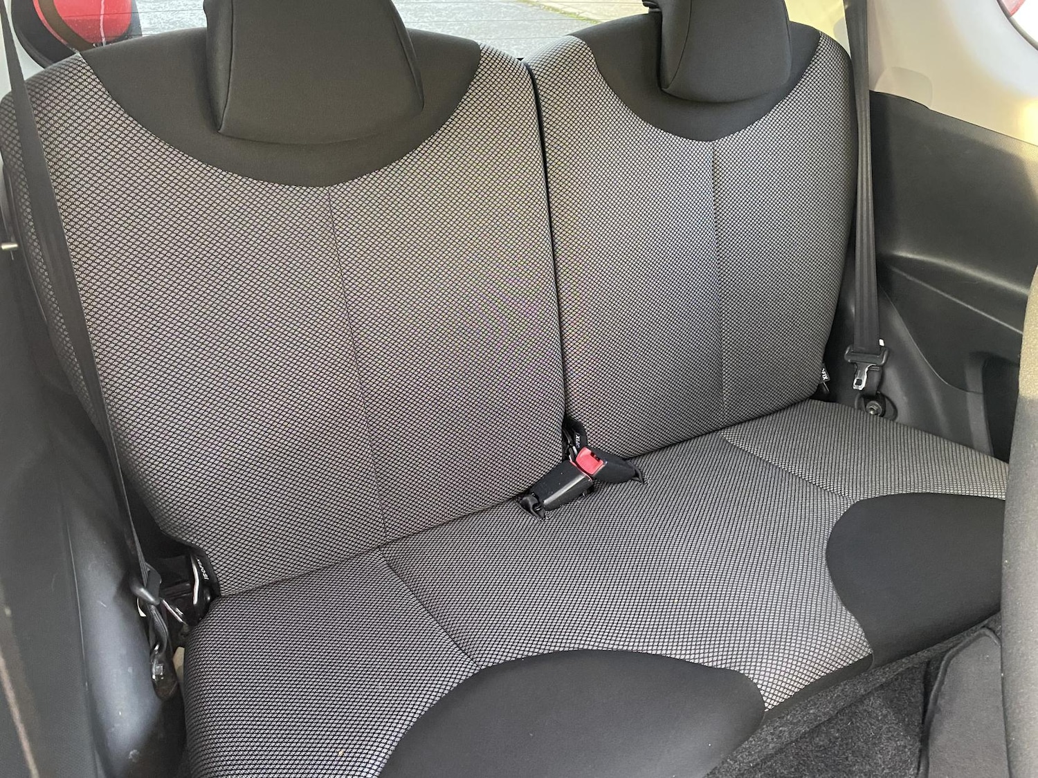 Used Toyota AYGO 2013 for sale - 77026188: Photo 17