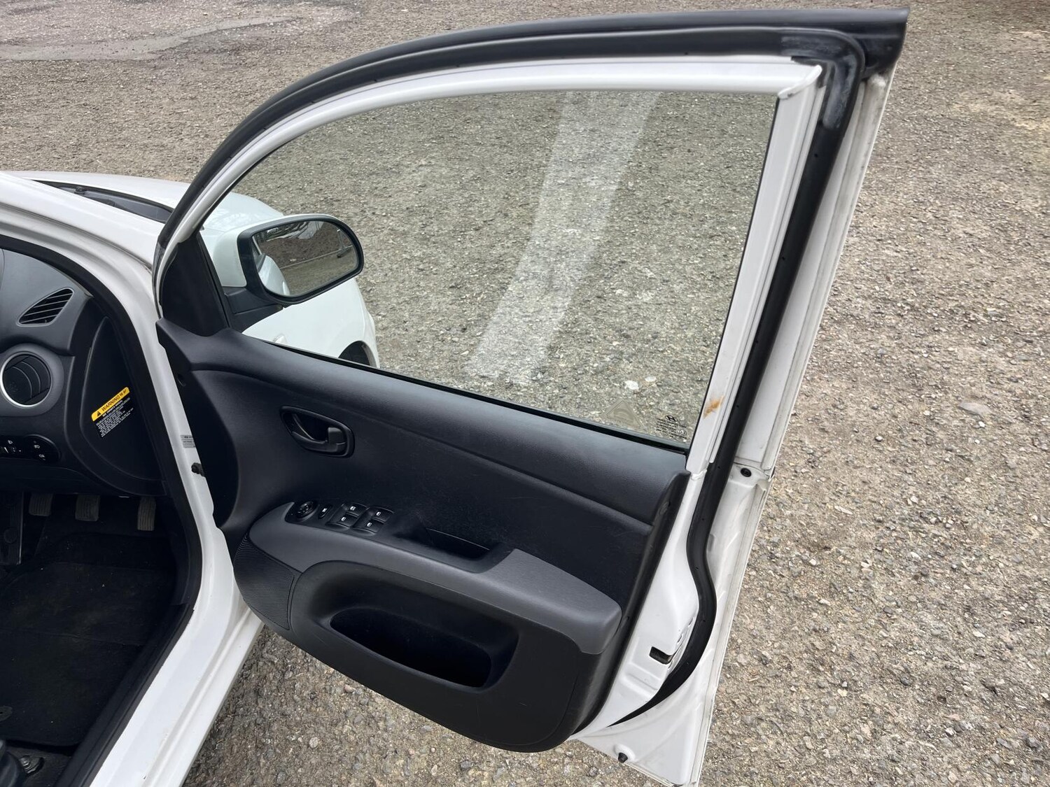 Used Hyundai i10 2014 for sale - 77682224: Photo 21