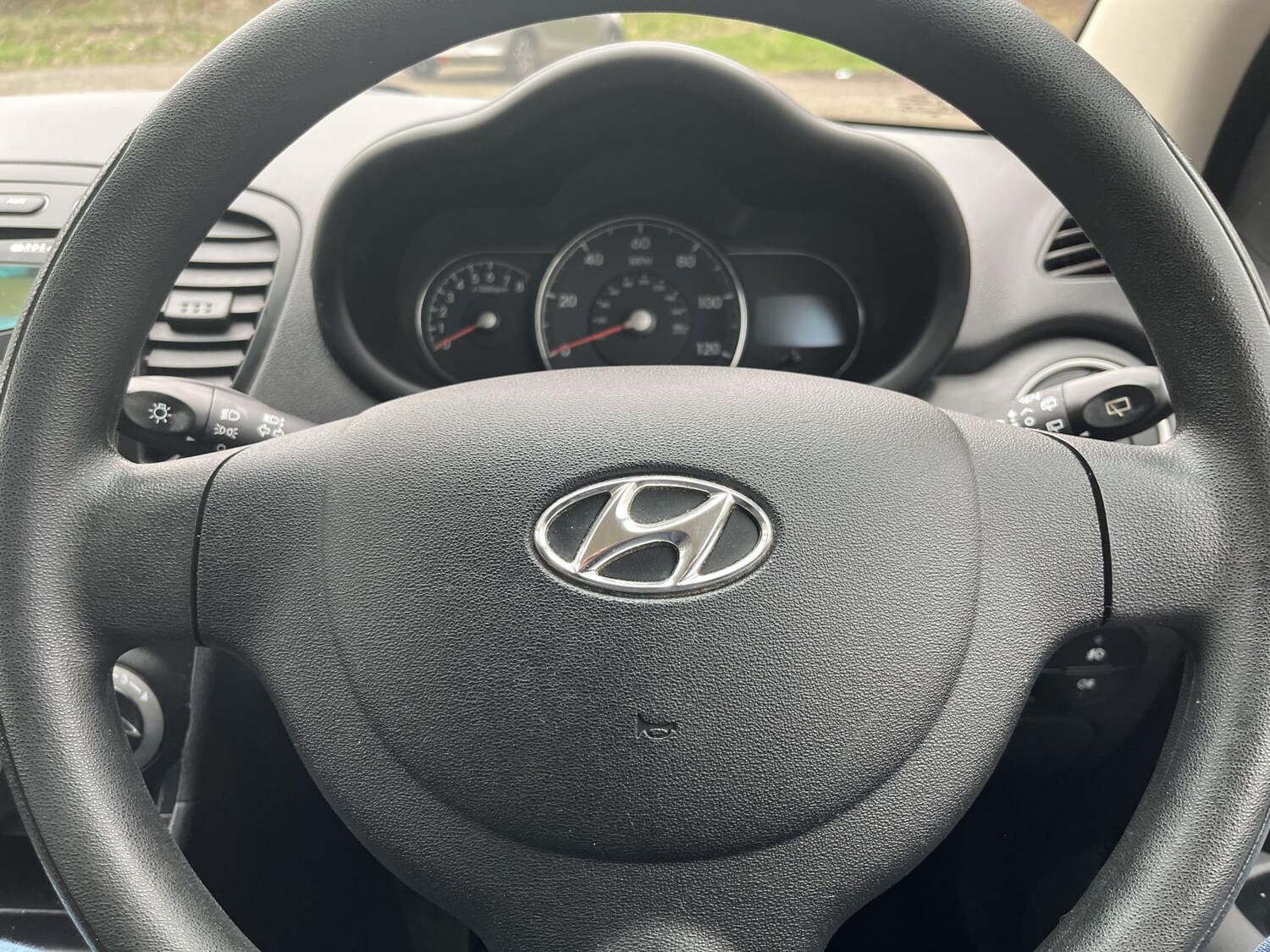 Used Hyundai i10 2014 for sale - 77682224: Photo 34