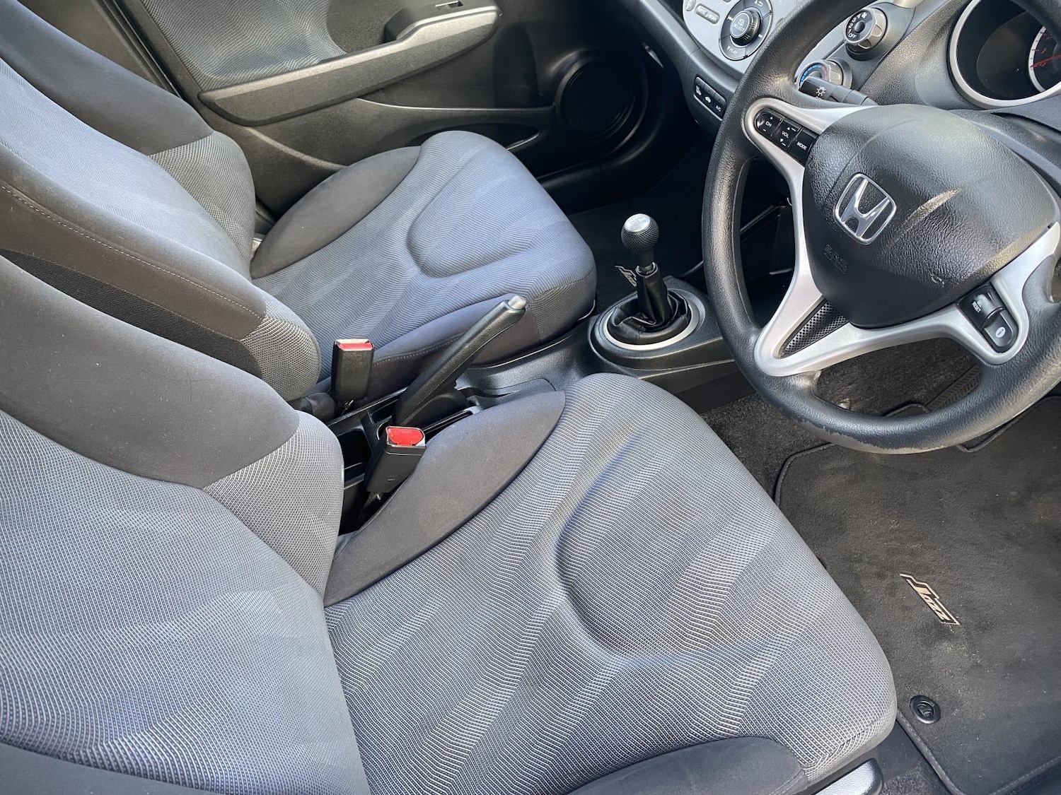 Used Honda Jazz 2009 for sale - 76618984: Photo 14