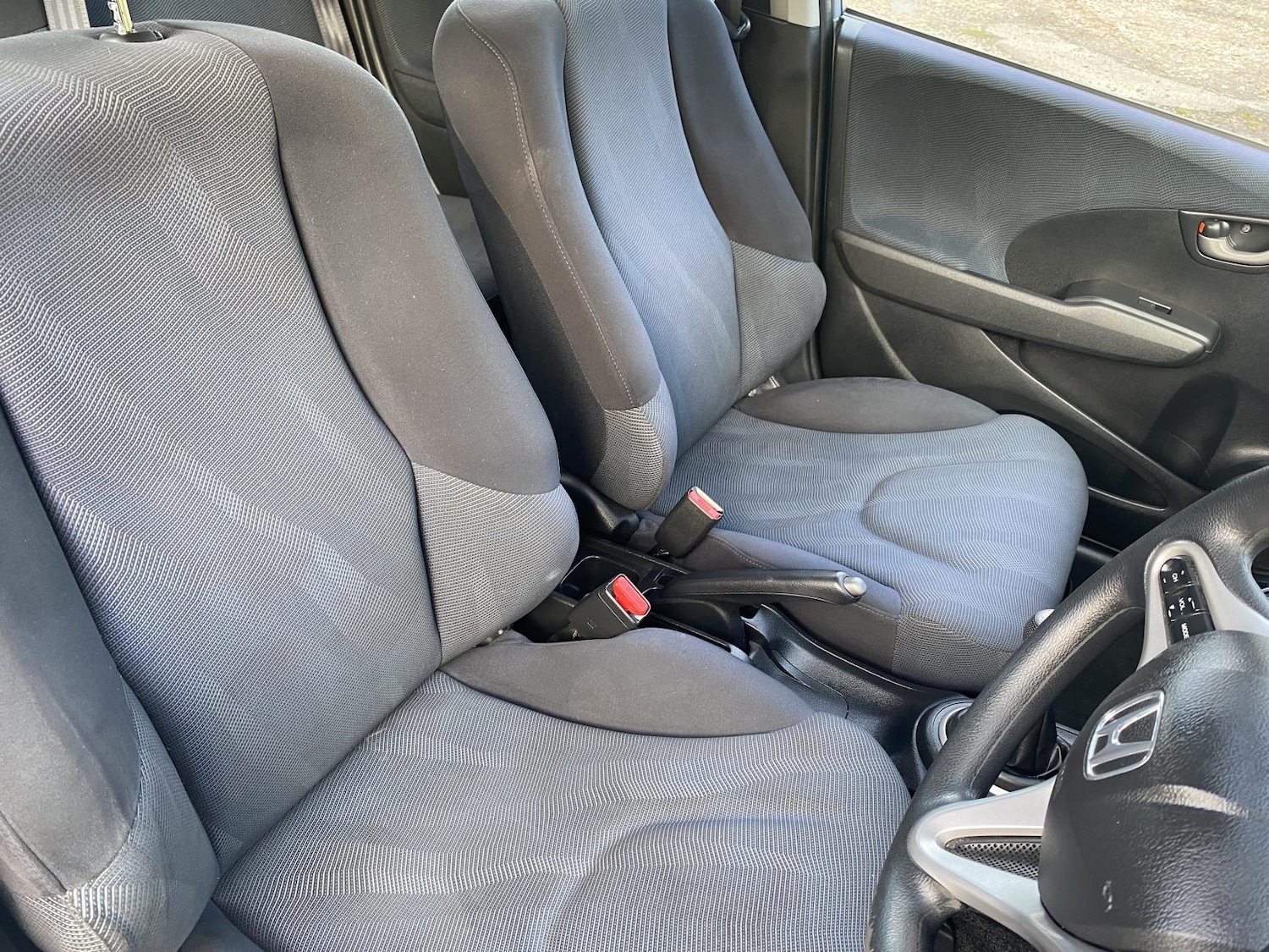 Used Honda Jazz 2009 for sale - 76618984: Photo 37