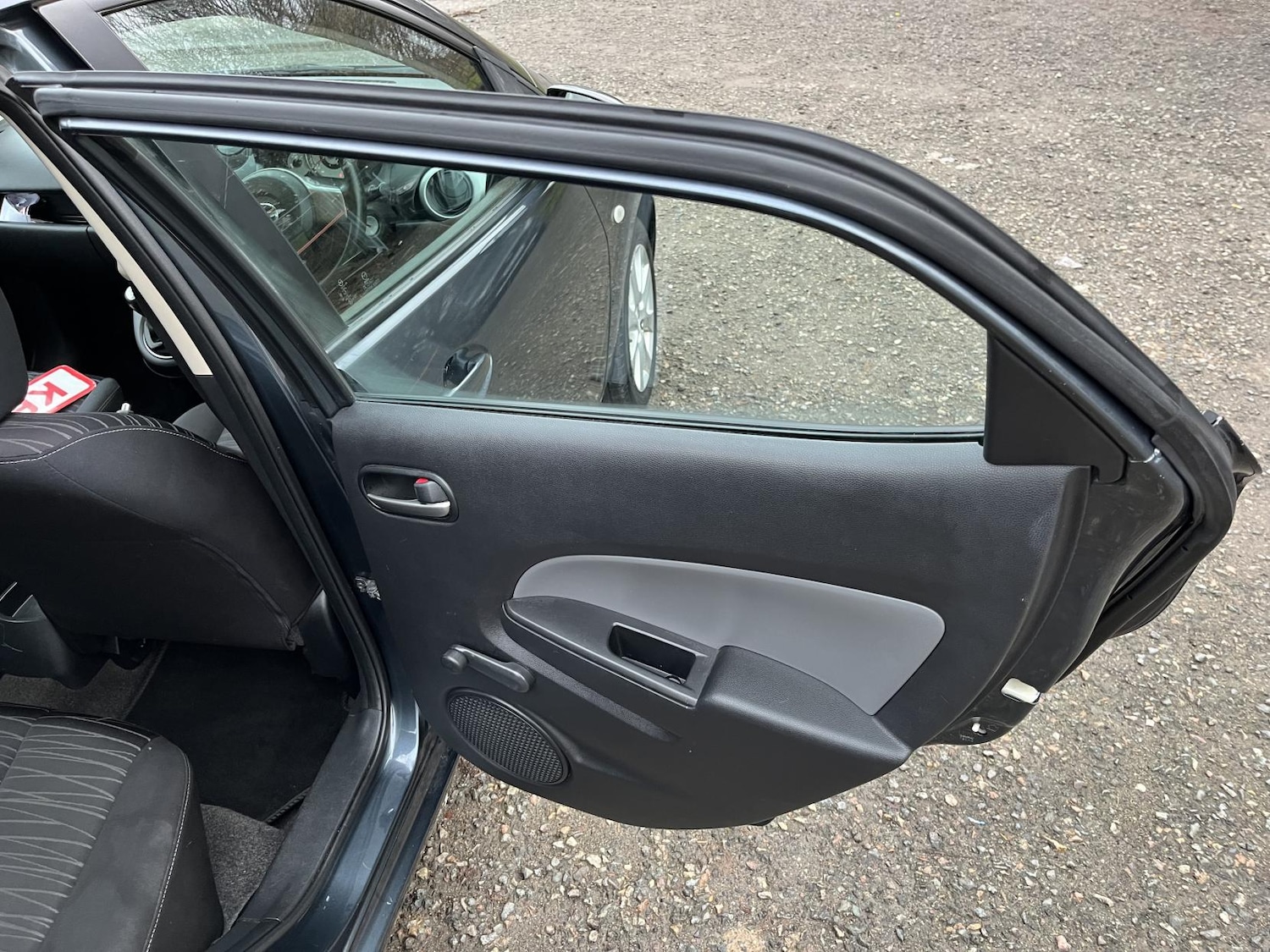 Used Mazda Mazda2 2010 for sale - 77289537: Photo 28