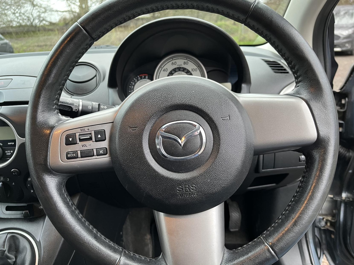 Used Mazda Mazda2 2010 for sale - 77289537: Photo 38