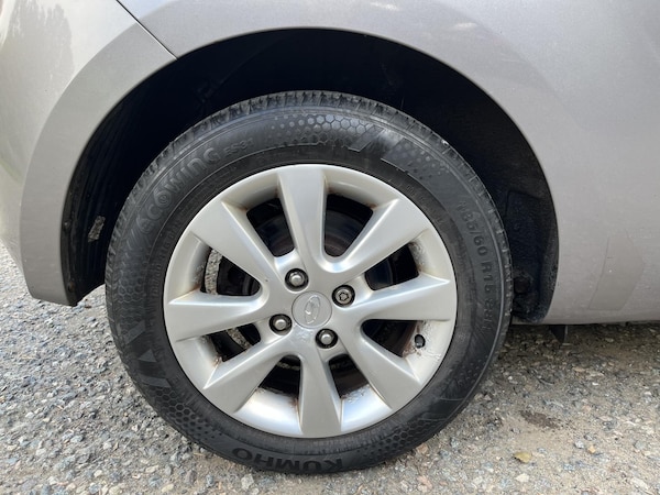 Used Hyundai i20 2013 for sale - 76306119: Photo 18