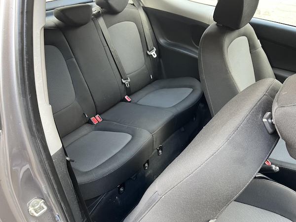 Used Hyundai i20 2013 for sale - 76306119: Photo 24