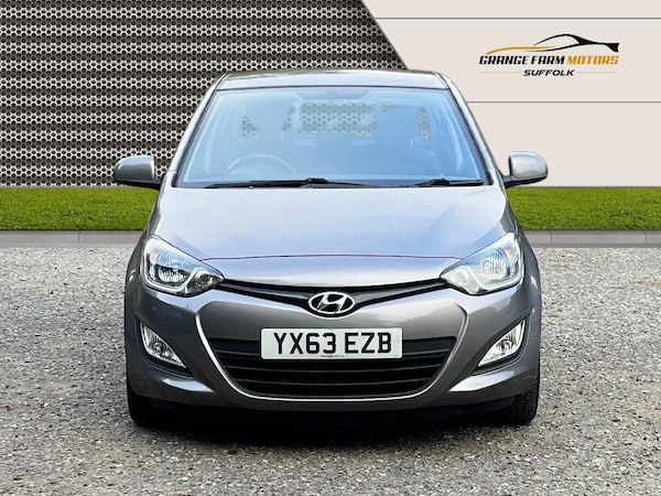 Used Hyundai i20 2013 for sale - 76306119: Photo 3