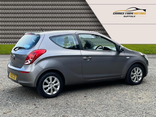Used Hyundai i20 2013 for sale - 76306119: Photo 5