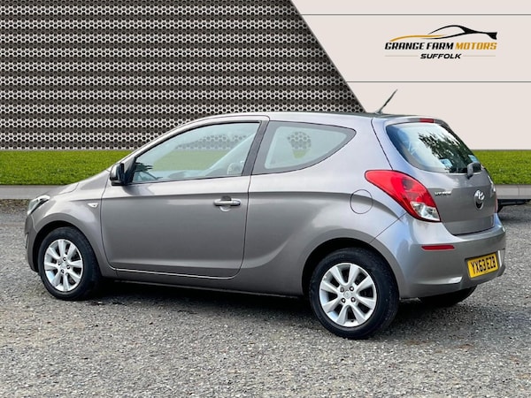 Used Hyundai i20 2013 for sale - 76306119: Photo 9