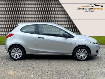 Used Mazda Mazda2 2010 for sale - 78621468: Photo