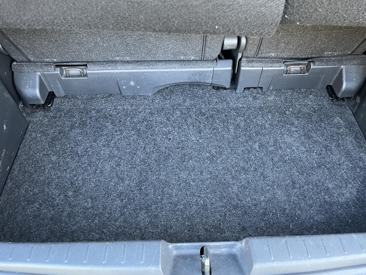 Used Toyota Yaris 2010 for sale - 76571943: Photo 22