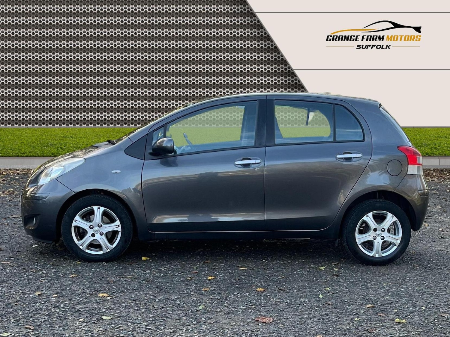 Used Toyota Yaris 2010 for sale - 76571943: Photo 3