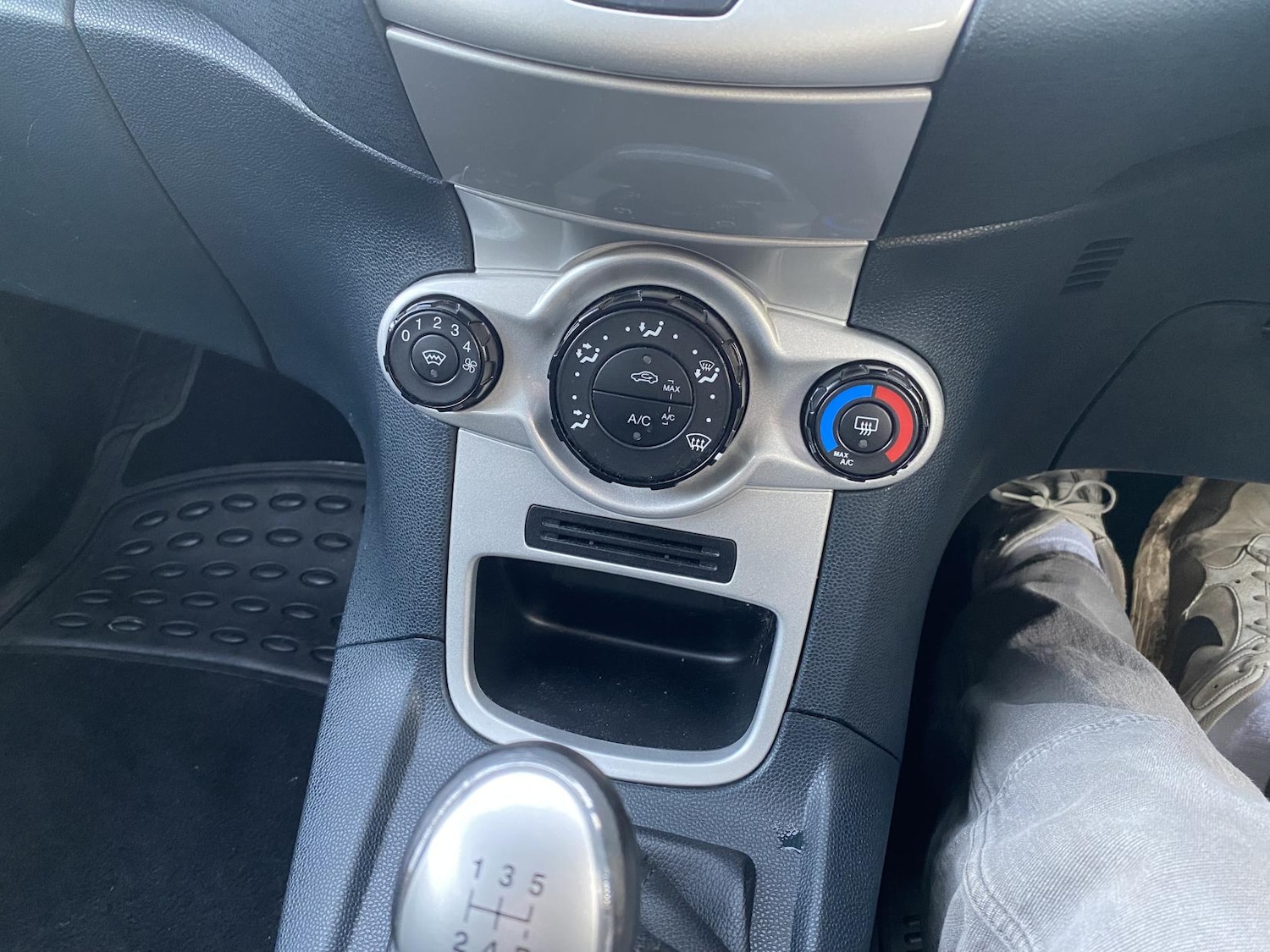 Used Ford Fiesta 2011 for sale - 77409926: Photo 17