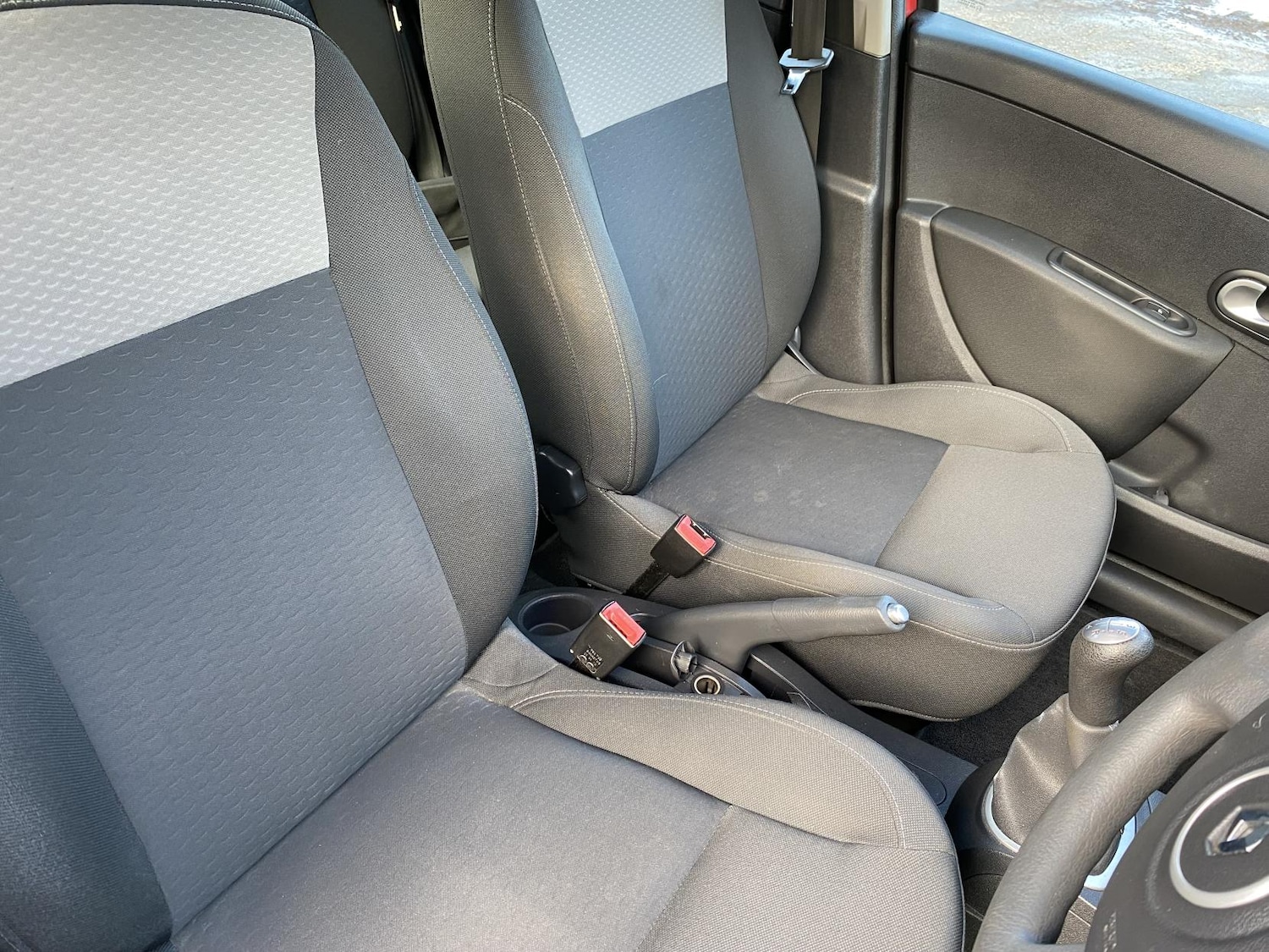 Used Renault Clio 2010 for sale - 77228507: Photo 16