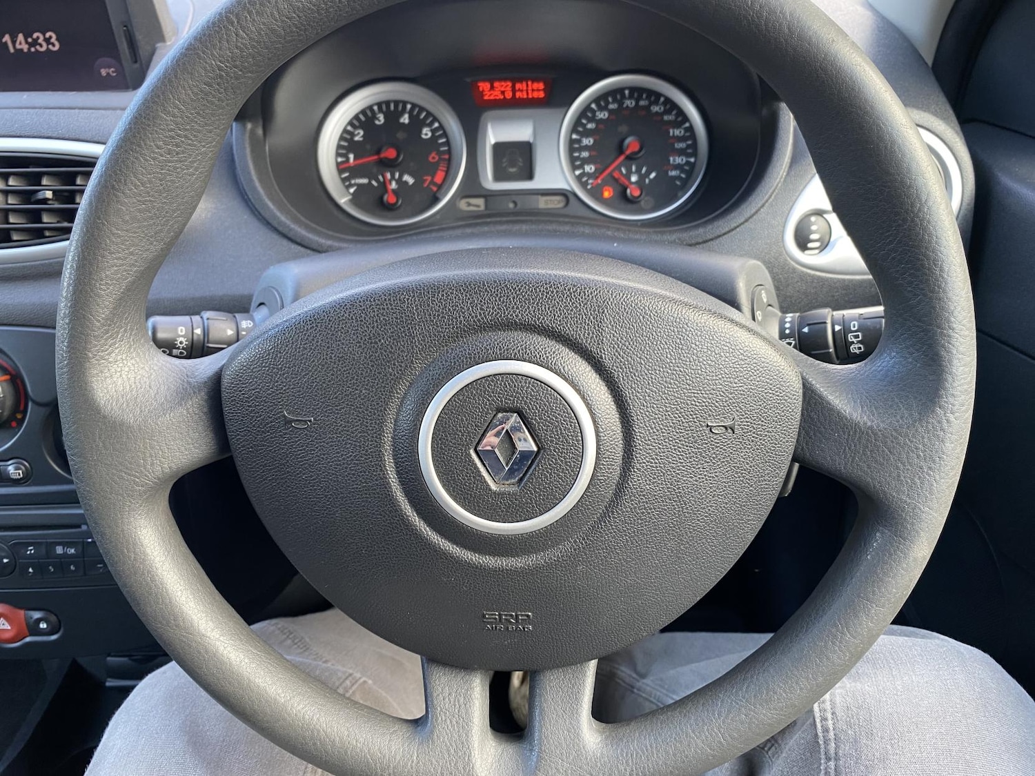 Used Renault Clio 2010 for sale - 77228507: Photo 38