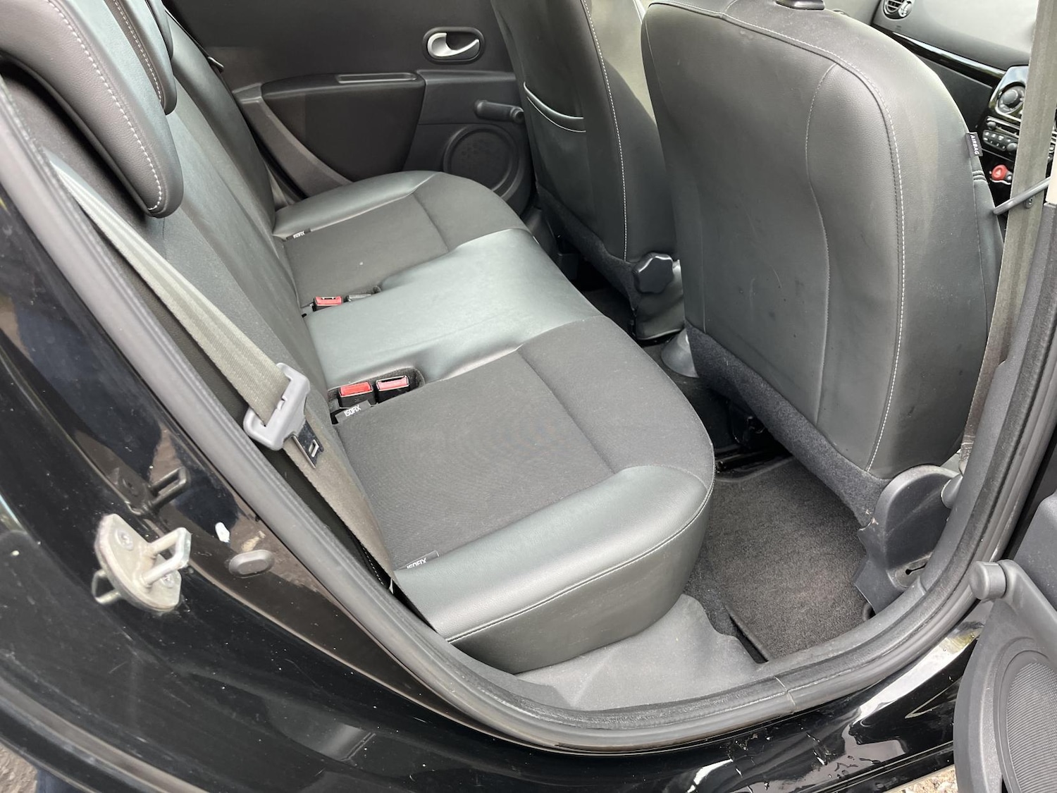 Used Renault Clio 2012 for sale - 76397292: Photo 13