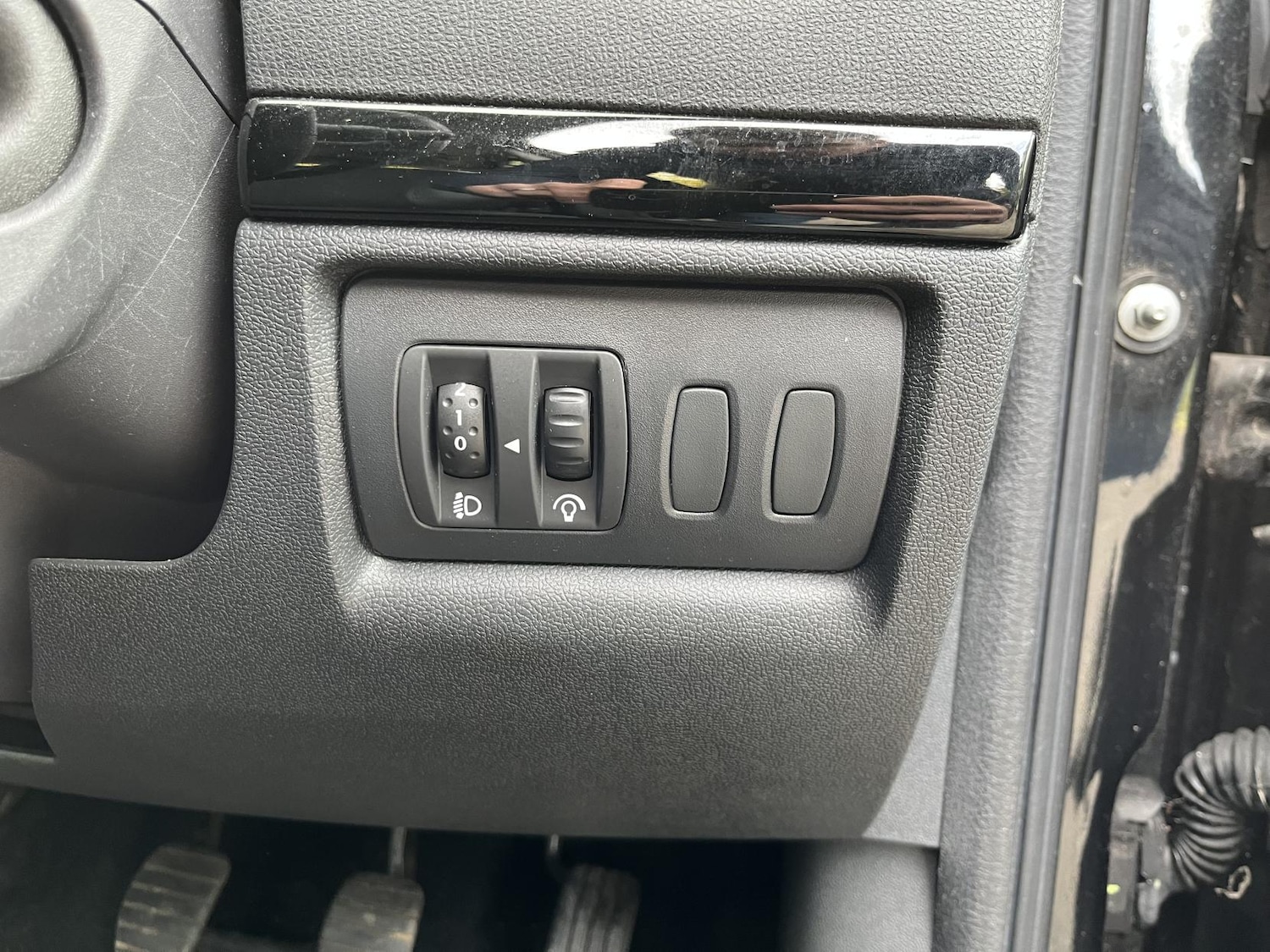 Used Renault Clio 2012 for sale - 76397292: Photo 31