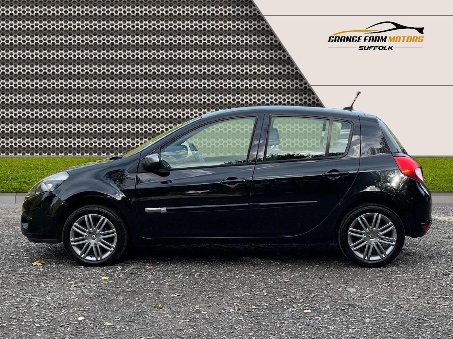 Used Renault Clio 2012 for sale - 76397292: Photo 4